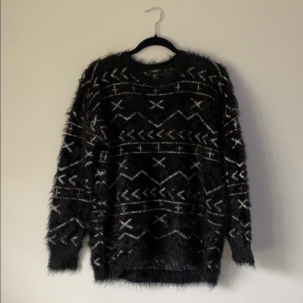 Fuzzy oversized sweater ✨